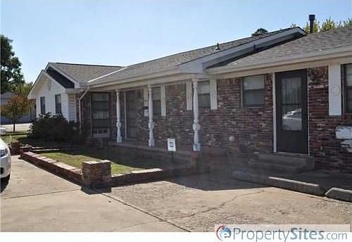 1st image of 501 SW 60th Ter