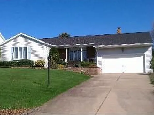 137 Robin St, Indiana, PA 15701