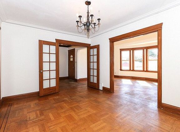 4th image of 122 Farallones St