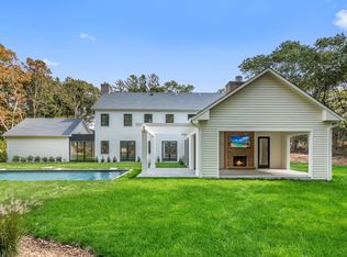 1071 N Sea Rd, Southampton, NY 11968