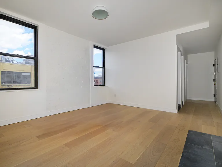 36 Saint Marks Pl #15 — Photo 3