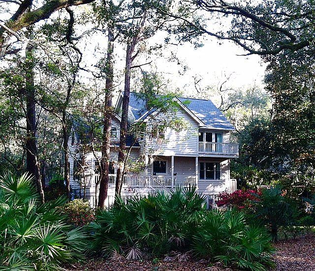 2nd image of 2 Cotton Ln