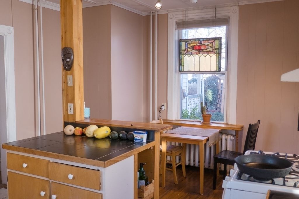 3 Bed 2 Bath Property, New York • 1,700 Sq Ft