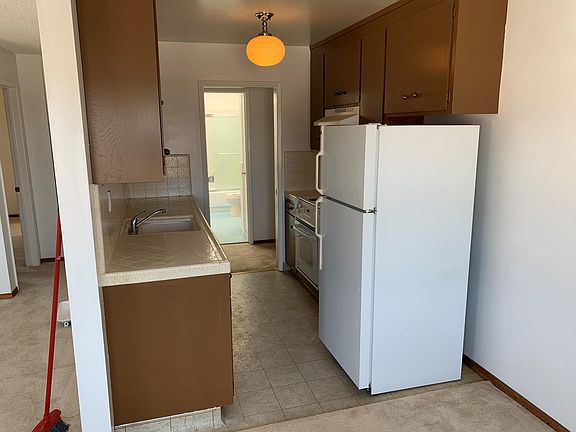 5th image of 1261 8th Ave APT 305