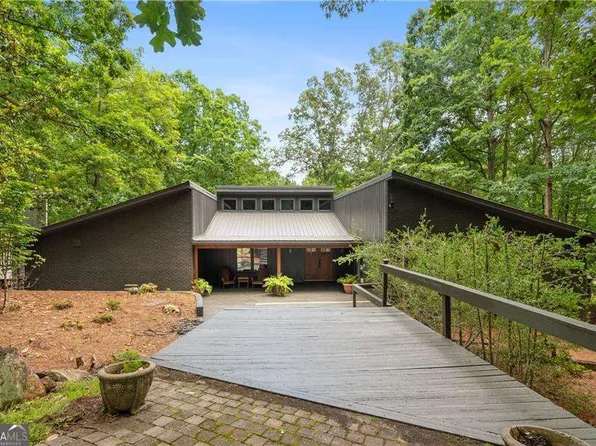 10775 Shallowford Rd, Roswell, GA 30075