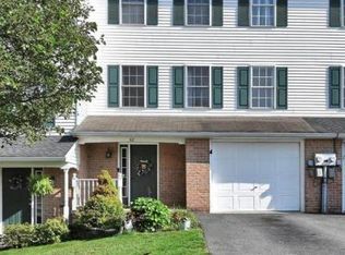 52 Tupelo St, Lititz, PA 17543