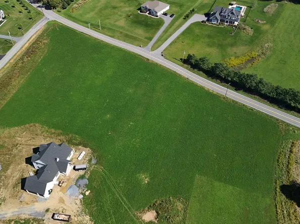7185 Sterling Rd, Harrisburg, PA 17112