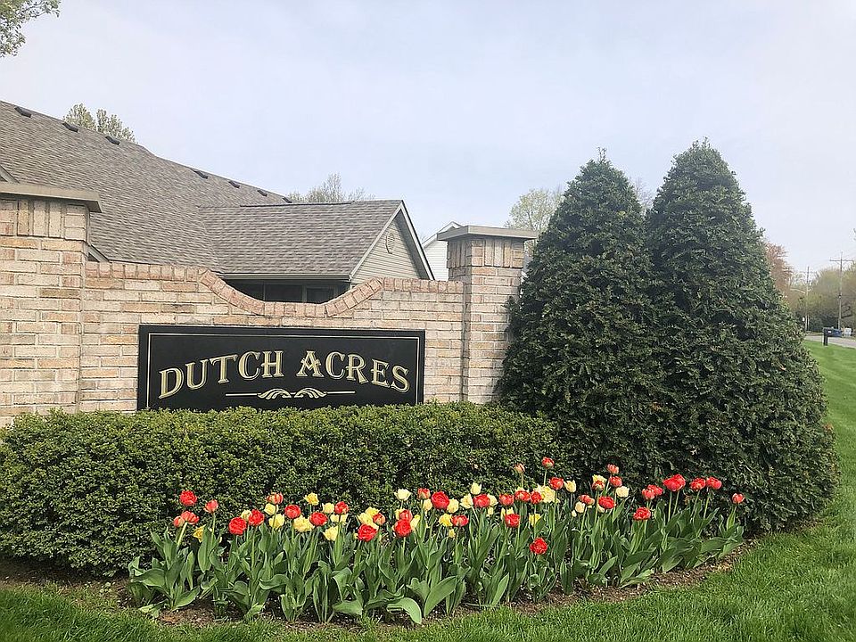 Main Entrance-Dutch Acres
