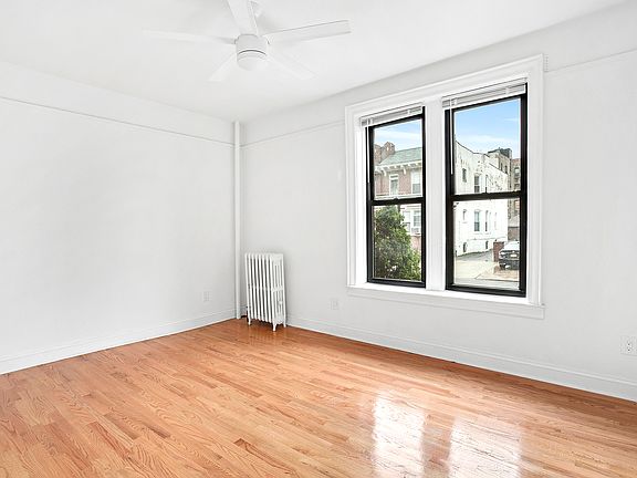 4th image of 235 E 2nd St APT A1