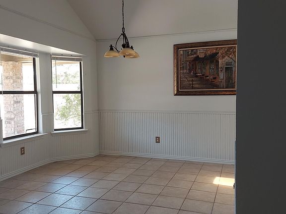 2nd image of 200 James St