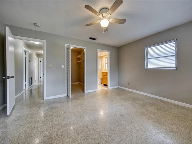 1901 Dolphin Dr — Photo 17