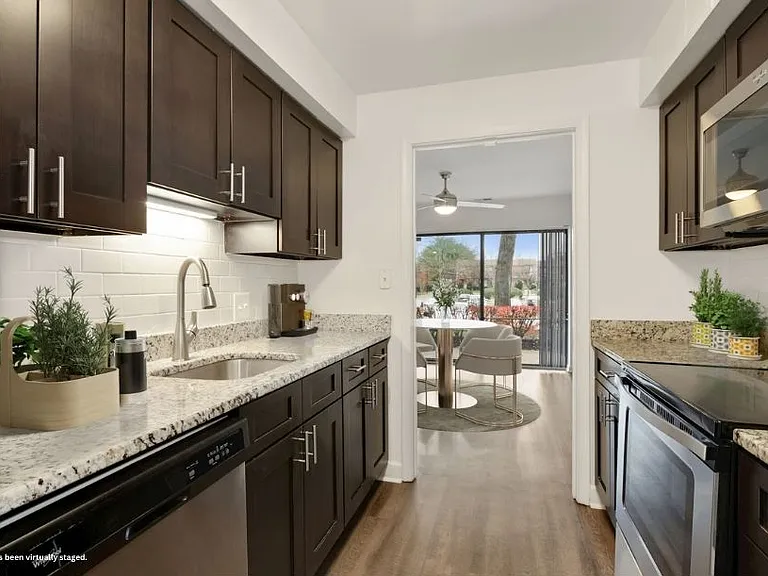 Annen Woods Apartments — Photo 18