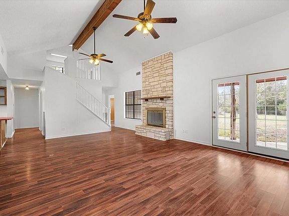 3rd image of 620 Panorama Rd