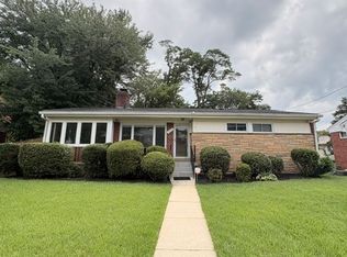 9714 Admiralty Dr, Silver Spring, MD 20910