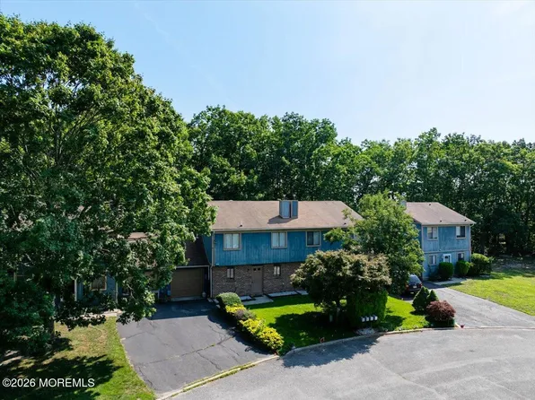 10 Seagull Lane, Howell, NJ 07731