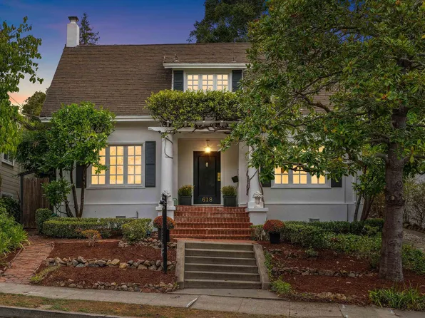 618 Boulevard Way, Oakland, CA 94610