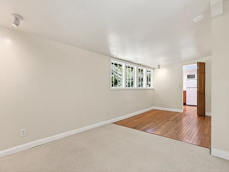 16 El Rincon — Photo 15