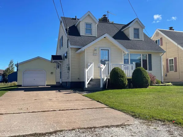 901 Seymour St, Sault Sainte Marie, MI 49783