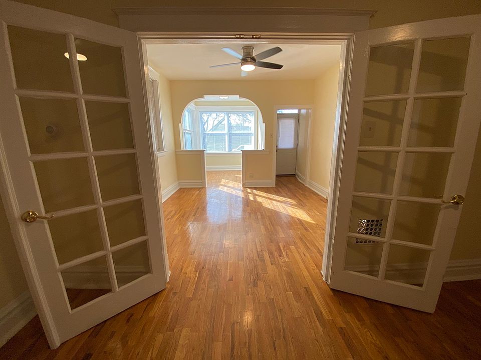2nd image of 4329 Shaw Blvd #1W