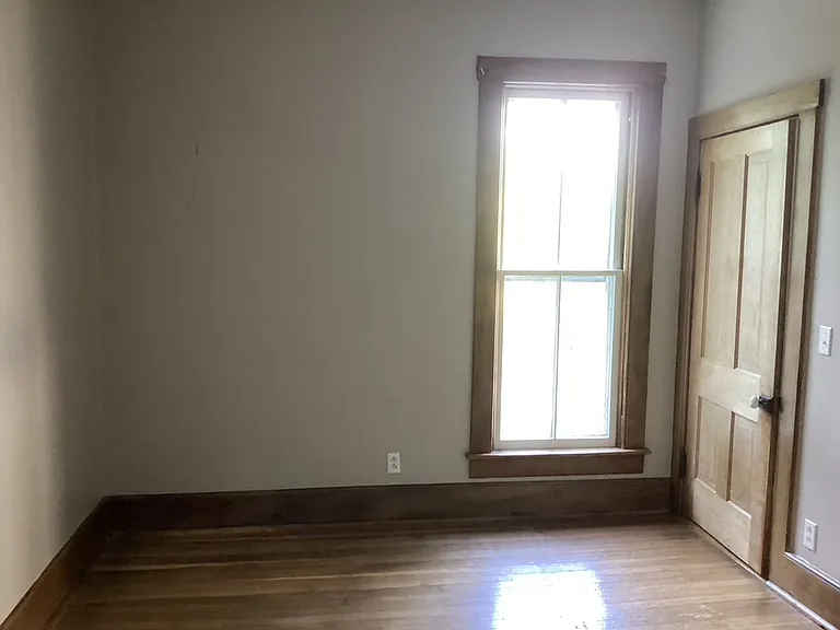 6449 Baker Rd — Photo 25