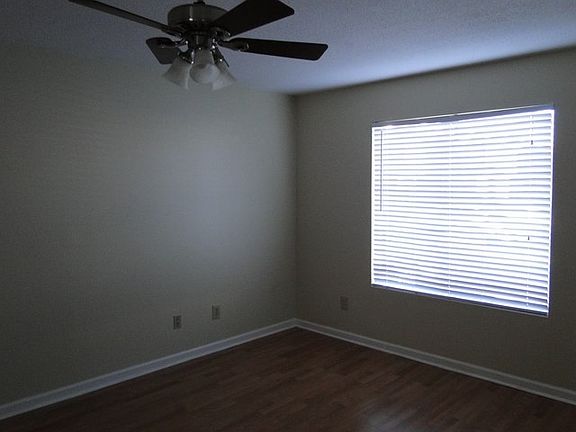 2nd image of 123 Stoneridge Dr