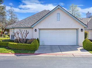 6672 N Seedlescombe Dr, Fresno, CA