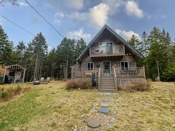176 Lighthouse Point Road, Gouldsboro, ME 04607