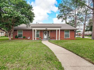 2915 Stratford Ct, Arlington, TX 76015