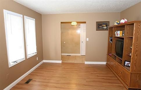 Living View 2