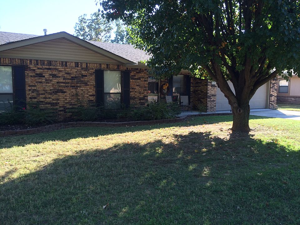 Front, Siding and Brick 