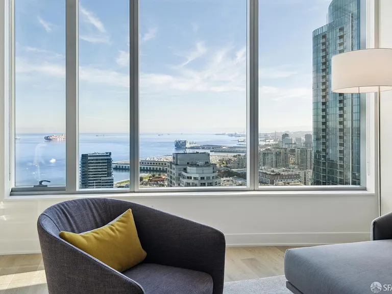 201 Folsom St #33D — Photo 8