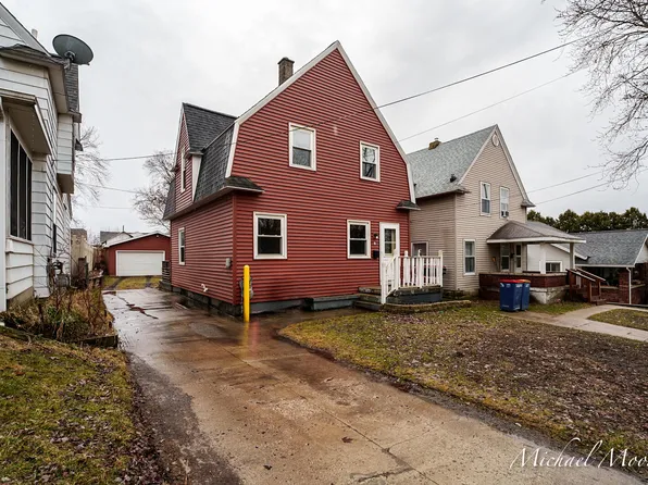 8 Travis St NW, Grand Rapids, MI 49505
