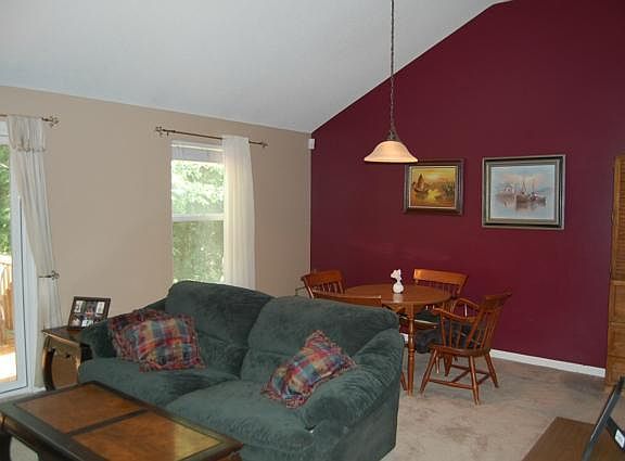 3rd image of 10140 Shearer Dr