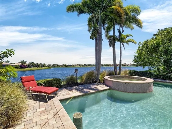 4922 Sapphire Sound Dr, Wimauma, FL 33598