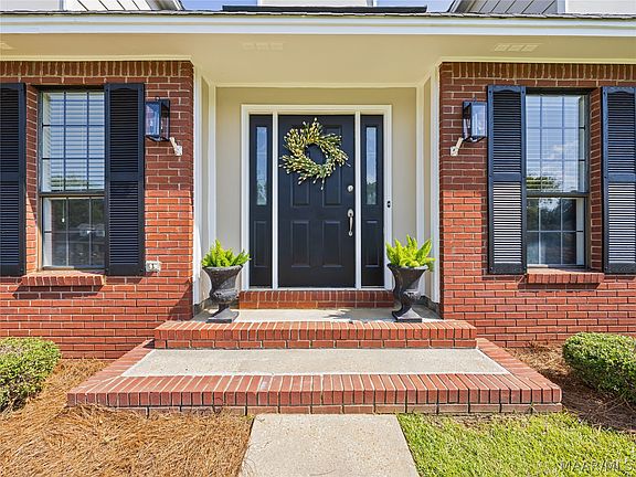 3rd image of 1695 Rambling Brook Ln