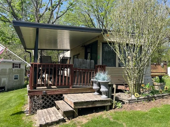 2795 E 28th Rd Lot 1460, Seneca, IL 61360