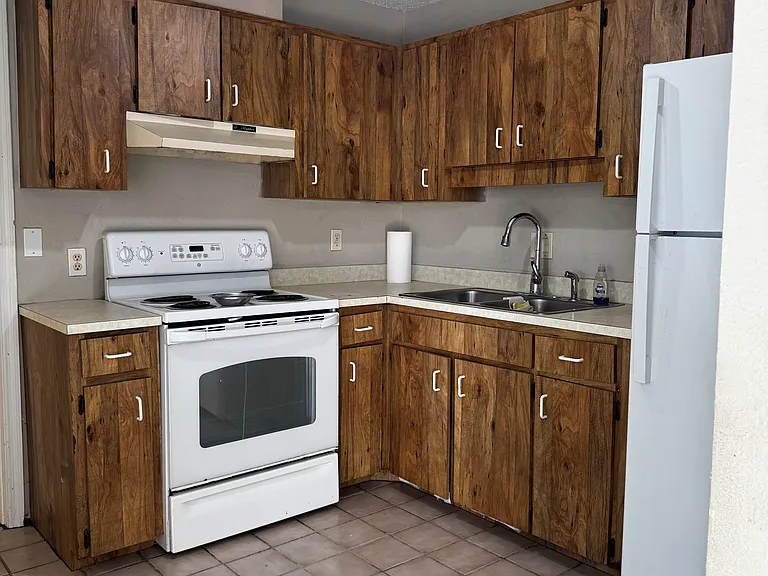 1696 Coral Way #A — Photo 9