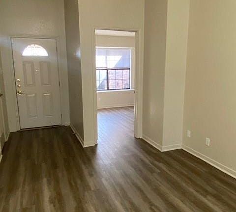3rd image of 4407 Glennwood Dr