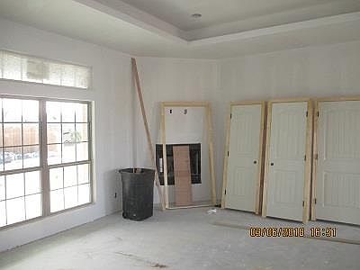 2nd image of 1933 Colonial Dr