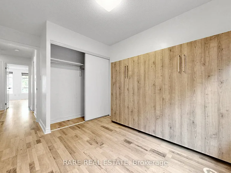 21 Ruttan St #140 — Photo 40