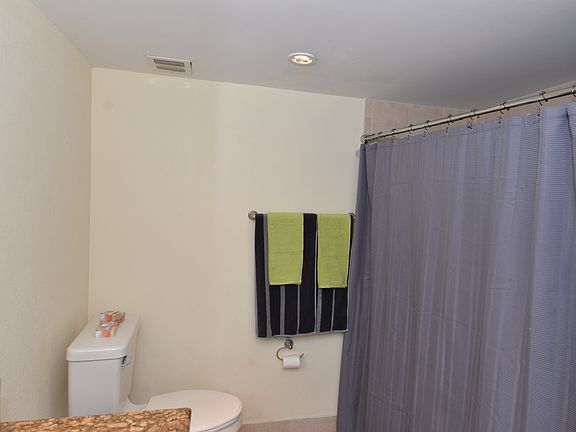 5th image of 2881 NE 33rd Ct APT 9G