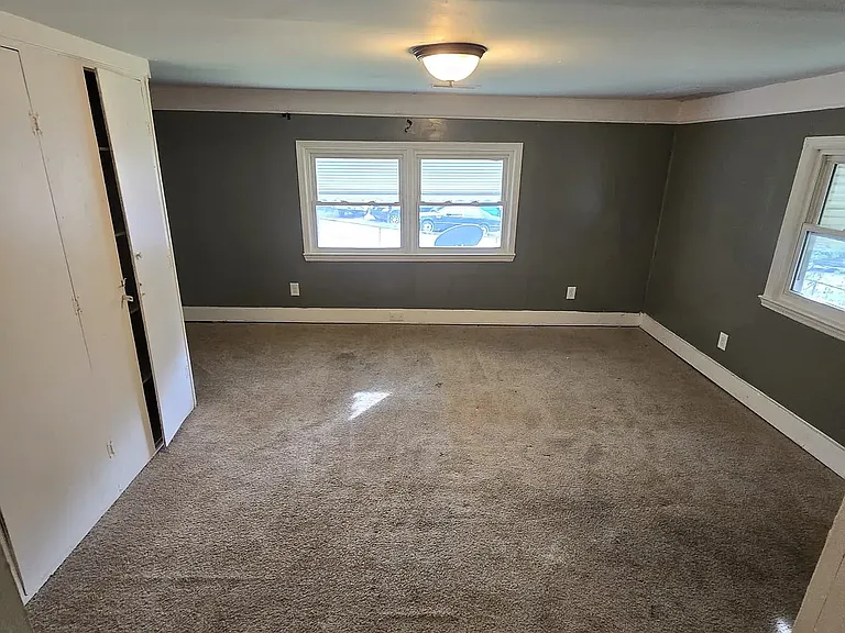 4145 Forest Ave W — Photo 7