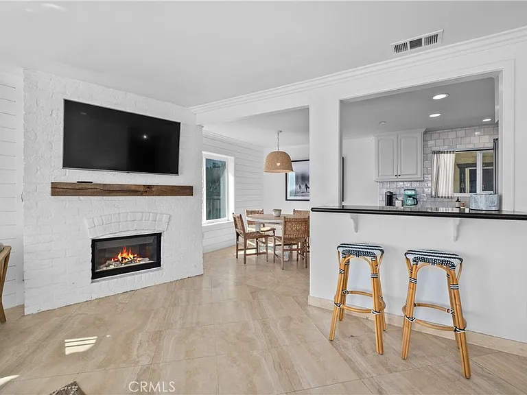 515 Monterey Ln #R-4 — Photo 6