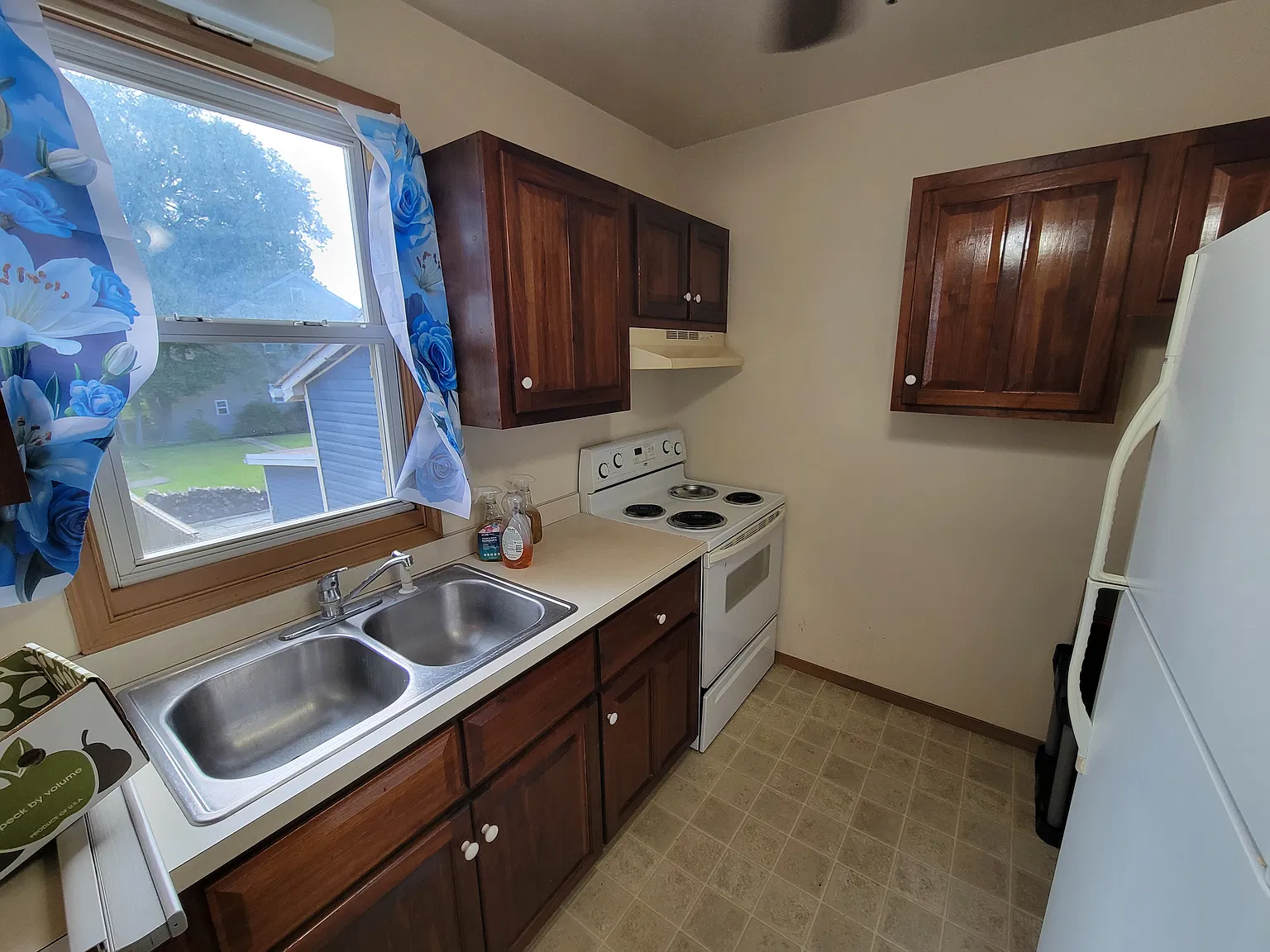 1 bed, 830 sqft, $900 — Photo 2
