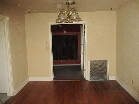 5th image of 1513 NW Arlington Ave
