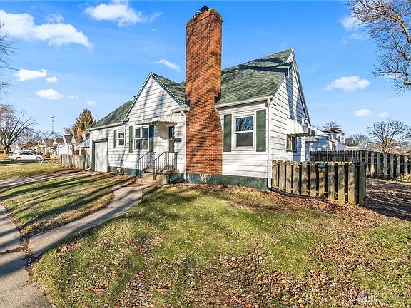 3rd image of 2866 Kenview Ave