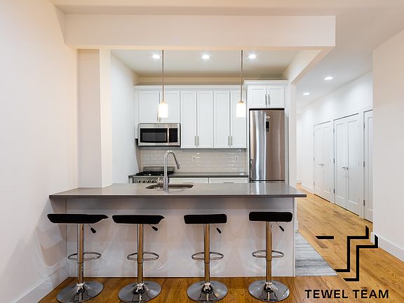3rd image of 2273 Adam C Powell Blvd #3N