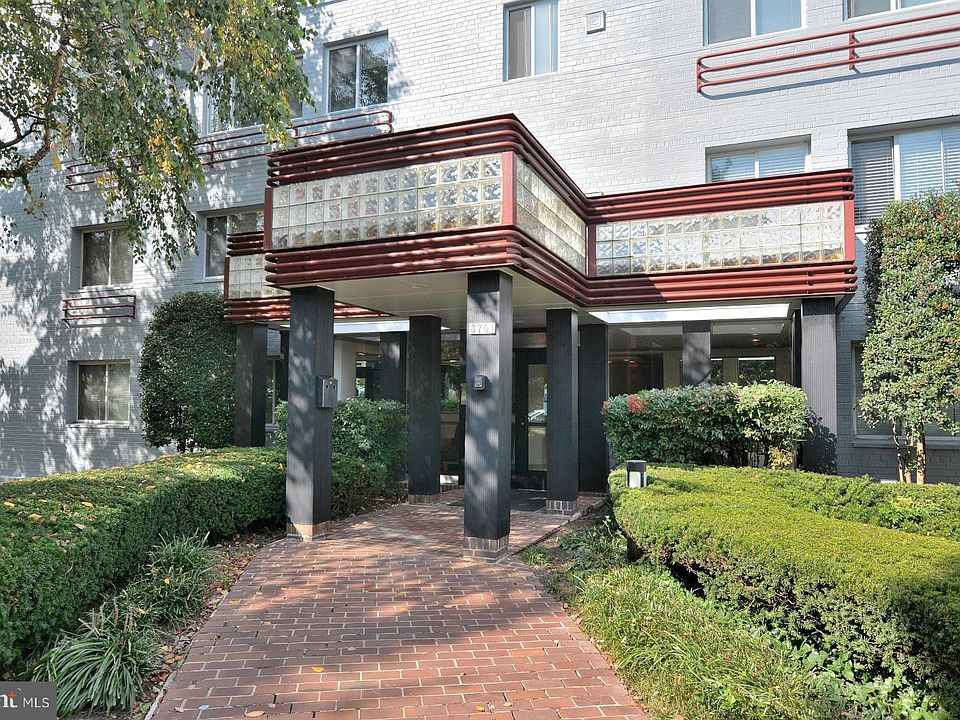 1st image of 3701 5th St S APT 301