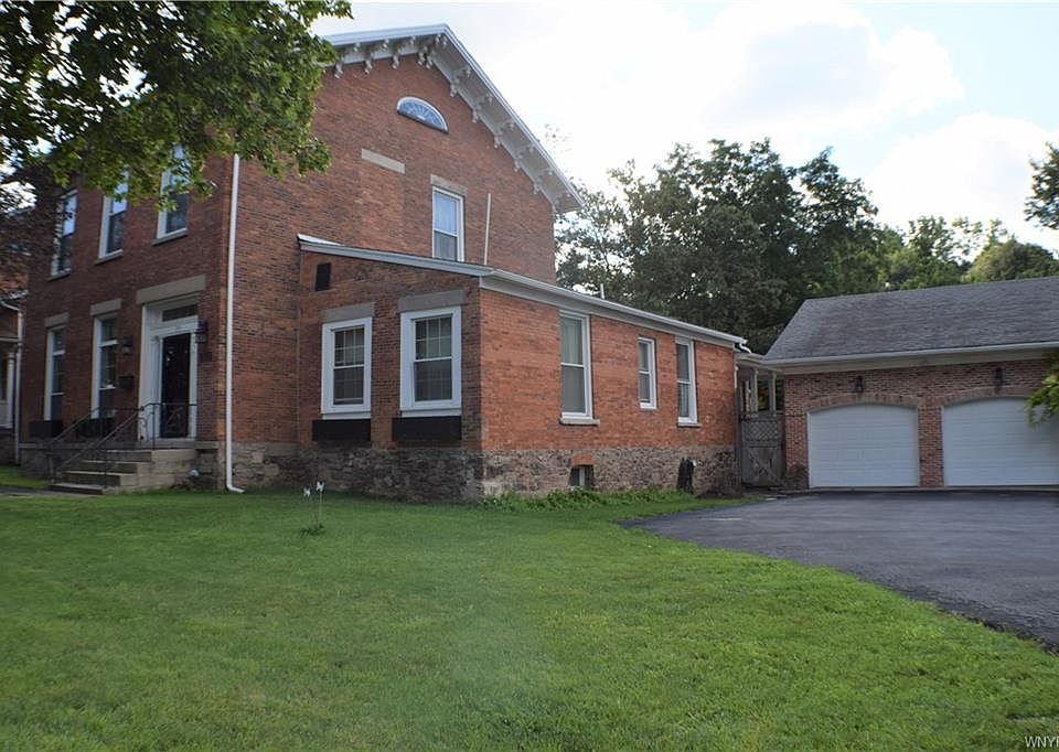 355 Market St, Lockport, NY 14094 Zillow