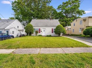 11 Cathy Ave, Hawthorne, NJ 07506